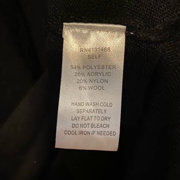 Fate by LFD Black wrap sweater with keyhole, long sleeve with slit NWT Large - Picture 7 of 7